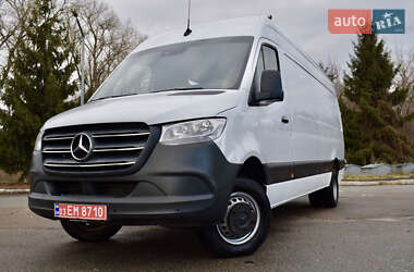 Грузовой фургон Mercedes-Benz Sprinter 2020 в 