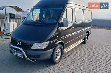 Вантажопасажирський фургон Mercedes-Benz Sprinter 2003 в Чернівцях