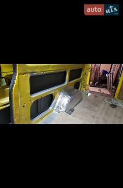 Мікроавтобус Mercedes-Benz Sprinter 1999 в  фото 33 Мікроавтобус Mercedes-Benz Sprinter 1999 в