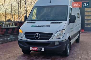 Грузовой фургон Mercedes-Benz Sprinter 2013 в Ровно