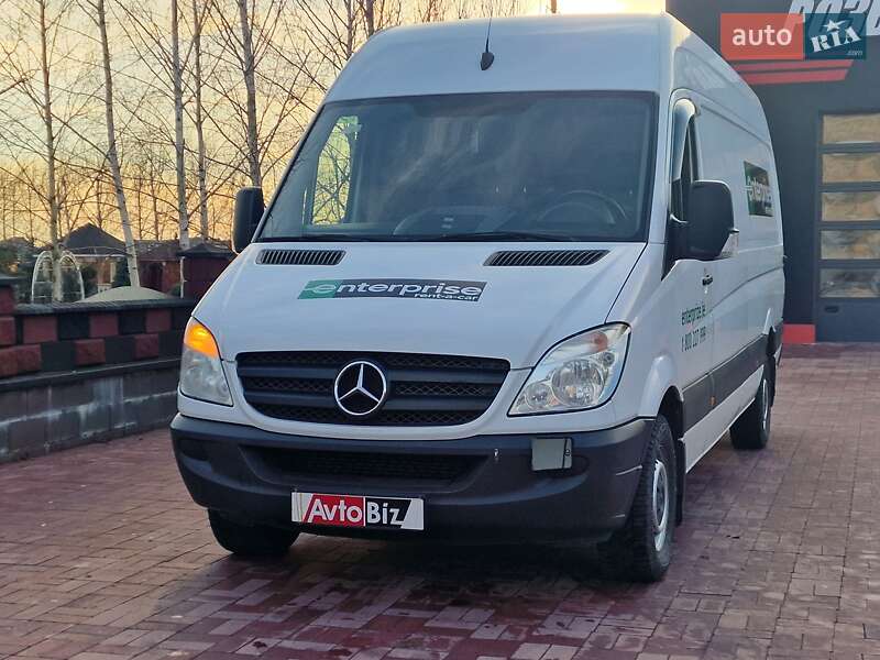 Грузовой фургон Mercedes-Benz Sprinter 2013 в Ровно