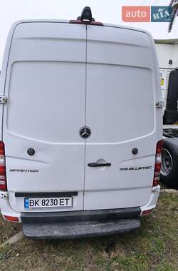 Грузовой фургон Mercedes-Benz Sprinter 2016 в Ровно