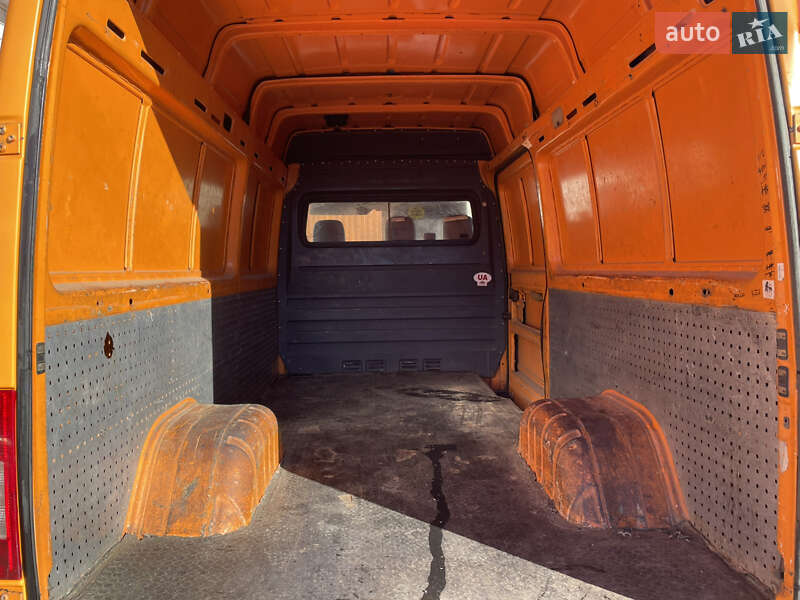 Грузовой фургон Mercedes-Benz Sprinter 2002 в Бершади