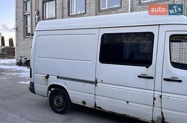 Грузопассажирский фургон Mercedes-Benz Sprinter 2004 в Ровно