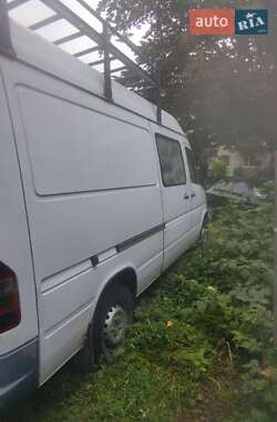 Грузовой фургон Mercedes-Benz Sprinter 1998 в 