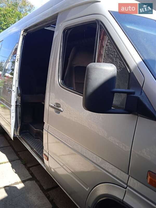 Микроавтобус Mercedes-Benz Sprinter 2004 в Берегово