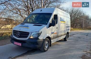 Вантажний фургон Mercedes-Benz Sprinter 2015 в Рівному