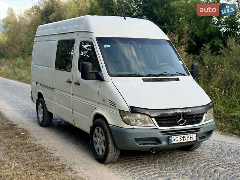 Вантажний фургон Mercedes-Benz Sprinter 2006 в Іршаві