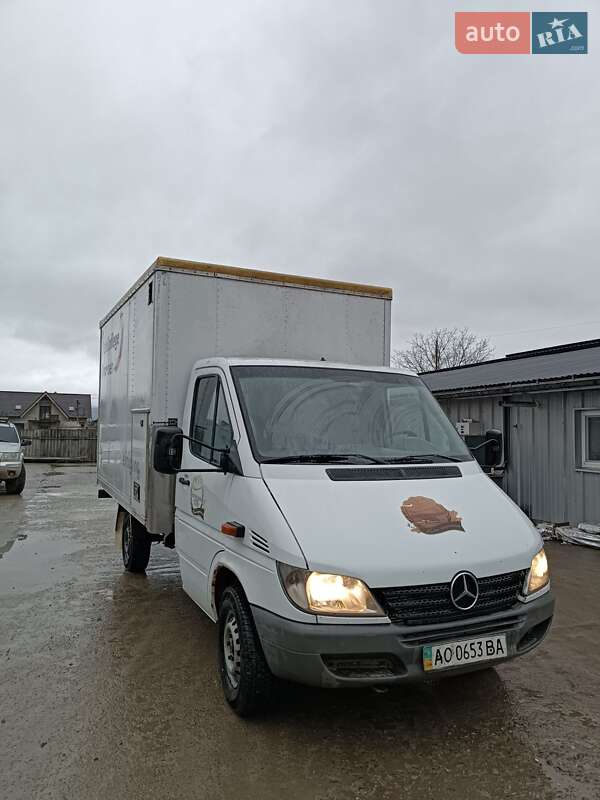 Хлібовоз Mercedes-Benz Sprinter 2005 в Буштино