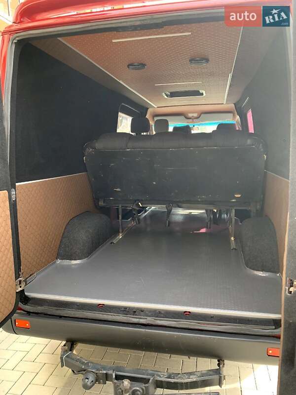 Микроавтобус Mercedes-Benz Sprinter 2004 в Калуше