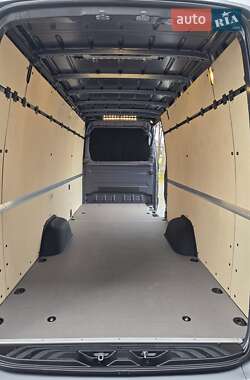 Грузовой фургон Mercedes-Benz Sprinter 2021 в 