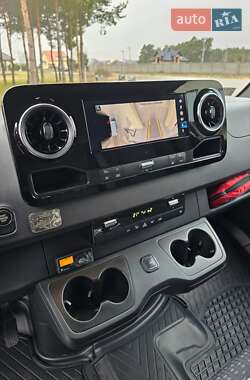 Грузовой фургон Mercedes-Benz Sprinter 2021 в 