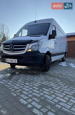 Грузовой фургон Mercedes-Benz Sprinter 2017 в Тячеве