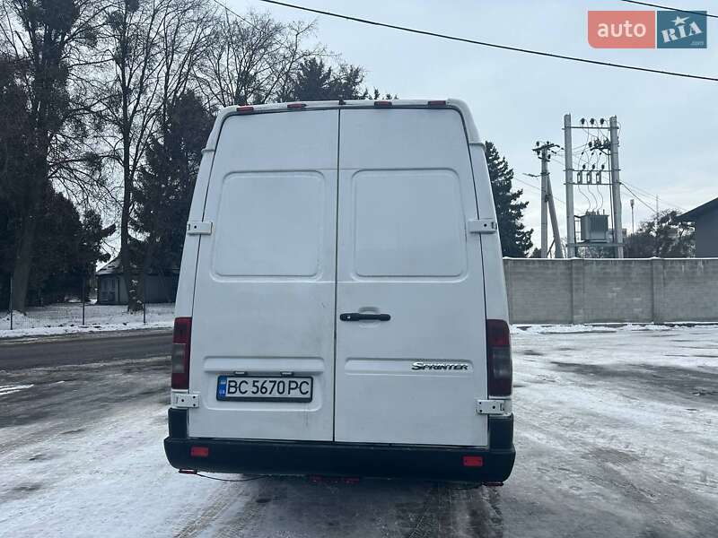 Грузовой фургон Mercedes-Benz Sprinter 1997 в Львове