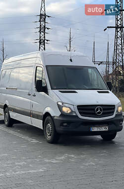 Грузовой фургон Mercedes-Benz Sprinter 2015 в 