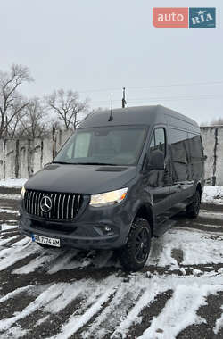 Вантажопасажирський фургон Mercedes-Benz Sprinter 2019 в Києві