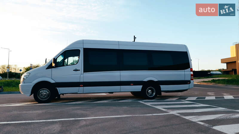 Mercedes-Benz Sprinter 2012