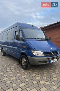 Вантажний фургон Mercedes-Benz Sprinter 2004 в Чернівцях