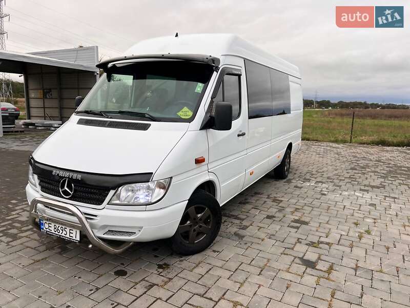 Микроавтобус Mercedes-Benz Sprinter 2004 в Сторожинце