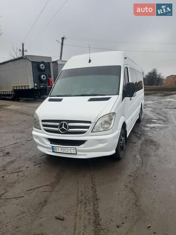 Мікроавтобус Mercedes-Benz Sprinter 2011 в Полтаві