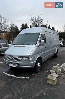 Грузовой фургон Mercedes-Benz Sprinter 1998 в 