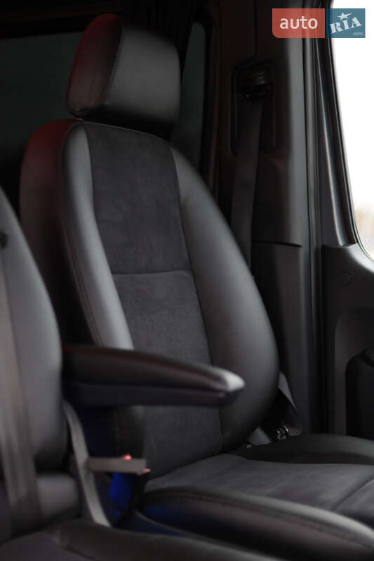 Микроавтобус Mercedes-Benz Sprinter 2019 в Сокале