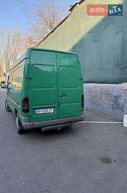 Грузовой фургон Mercedes-Benz Sprinter 2005 в 