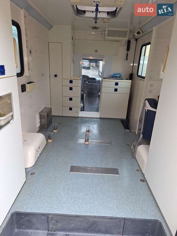 Дом на колесах Mercedes-Benz Sprinter 2001 в Стрые