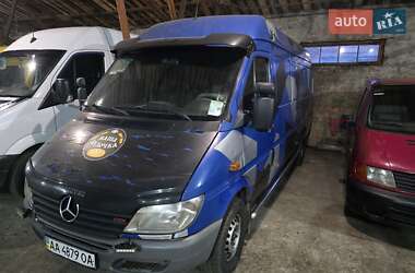 Грузовой фургон Mercedes-Benz Sprinter 2005 в 