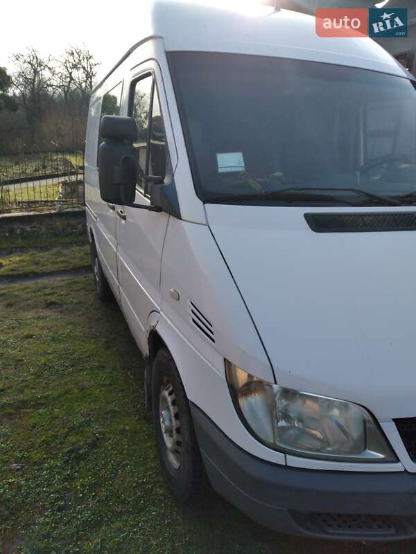 Вантажопасажирський фургон Mercedes-Benz Sprinter 2004 в Кременці