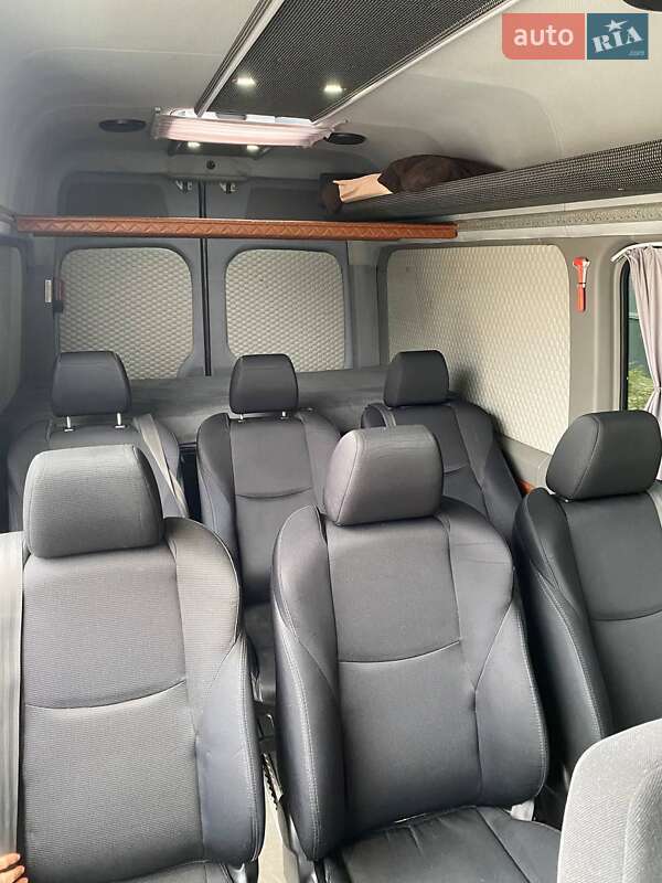 Mercedes-Benz Sprinter 2012