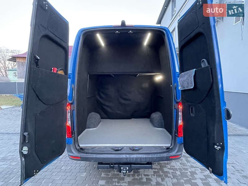 Грузовой фургон Mercedes-Benz Sprinter 2020 в Калуше
