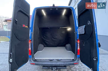 Грузовой фургон Mercedes-Benz Sprinter 2020 в 