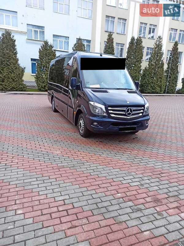 Туристический / Междугородний автобус Mercedes-Benz Sprinter 2015 в Сумах
