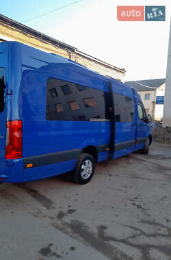 Грузопассажирский фургон Mercedes-Benz Sprinter 2019 в 