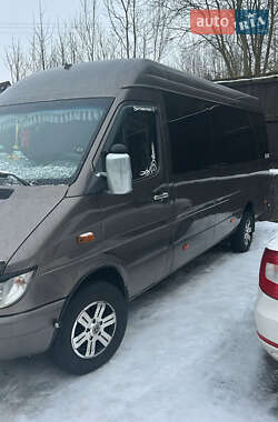 Микроавтобус Mercedes-Benz Sprinter 2005 в Рахове