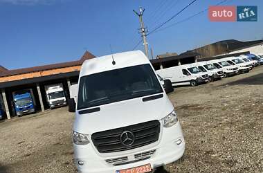 Грузовой фургон Mercedes-Benz Sprinter 2022 в Хусте