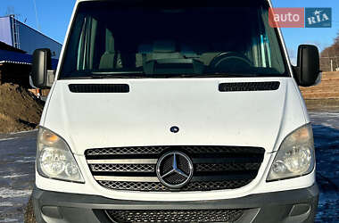 Вантажний фургон Mercedes-Benz Sprinter 2009 в Сумах