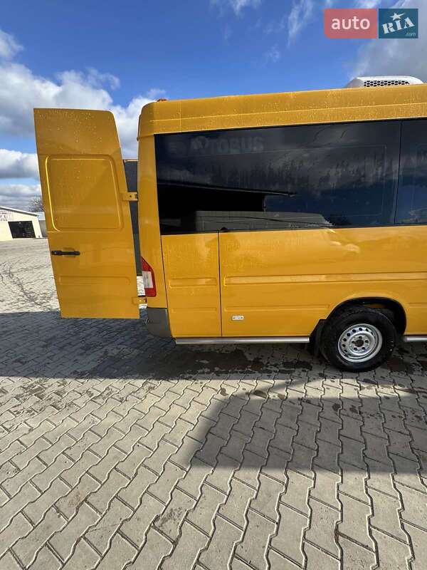 Микроавтобус Mercedes-Benz Sprinter 2006 в Черновцах