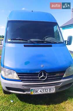 Вантажний фургон Mercedes-Benz Sprinter 2002 в Кореці