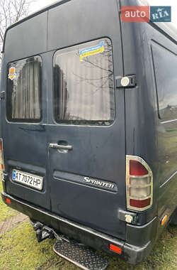 Грузопассажирский фургон Mercedes-Benz Sprinter 2005 в Косове