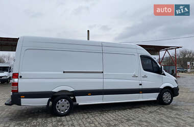 Грузовой фургон Mercedes-Benz Sprinter 2015 в 