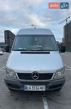 Вантажний фургон Mercedes-Benz Sprinter 2004 в Києві