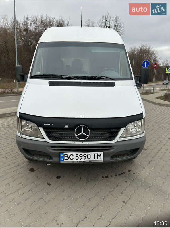 Грузовой фургон Mercedes-Benz Sprinter 2006 в Львове