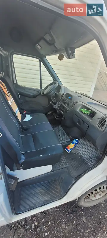 Вантажний фургон Mercedes-Benz Sprinter 2004 в 