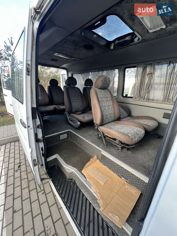Грузопассажирский фургон Mercedes-Benz Sprinter 2003 в Виннице