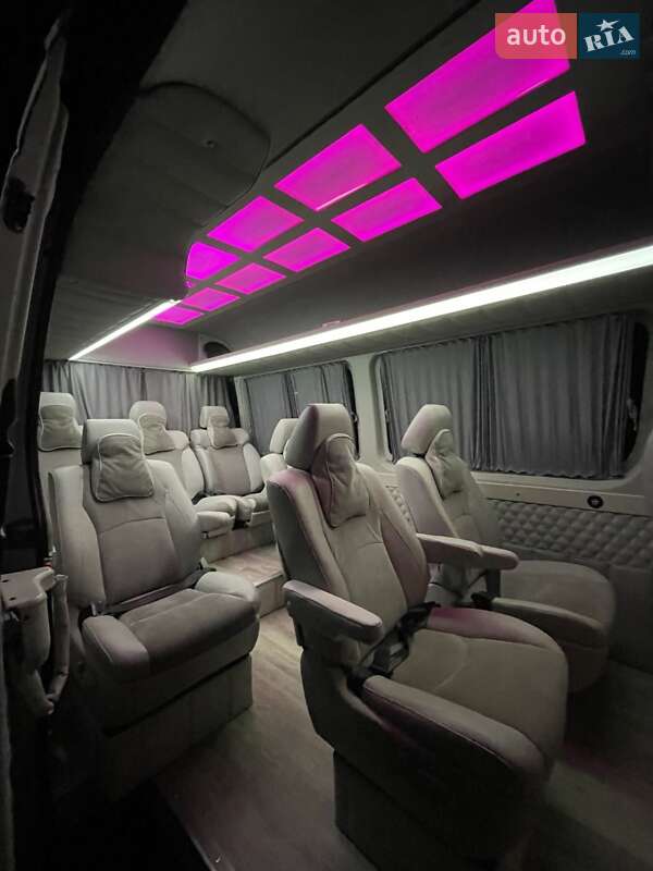 Микроавтобус Mercedes-Benz Sprinter 2015 в Долине