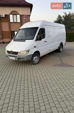 Вантажний фургон Mercedes-Benz Sprinter 2004 в Сільце