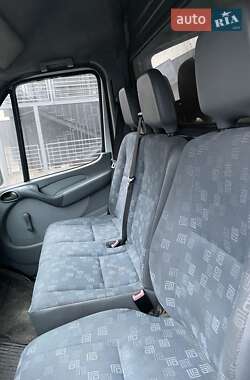 Грузовой фургон Mercedes-Benz Sprinter 2005 в 