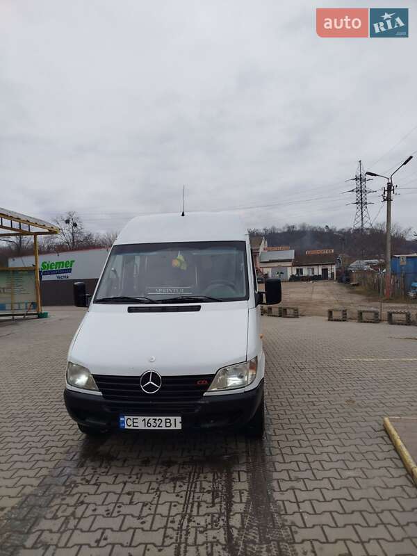 Мікроавтобус Mercedes-Benz Sprinter 2000 в Чернівцях